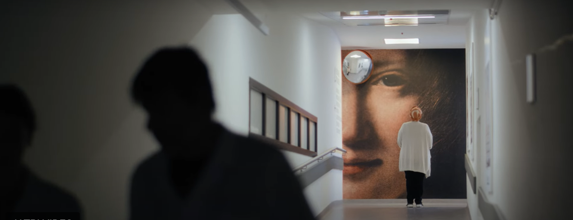 Ritratto di una donna, Giovanni Martinelli, corridoio Humanitas Pio X, 2024