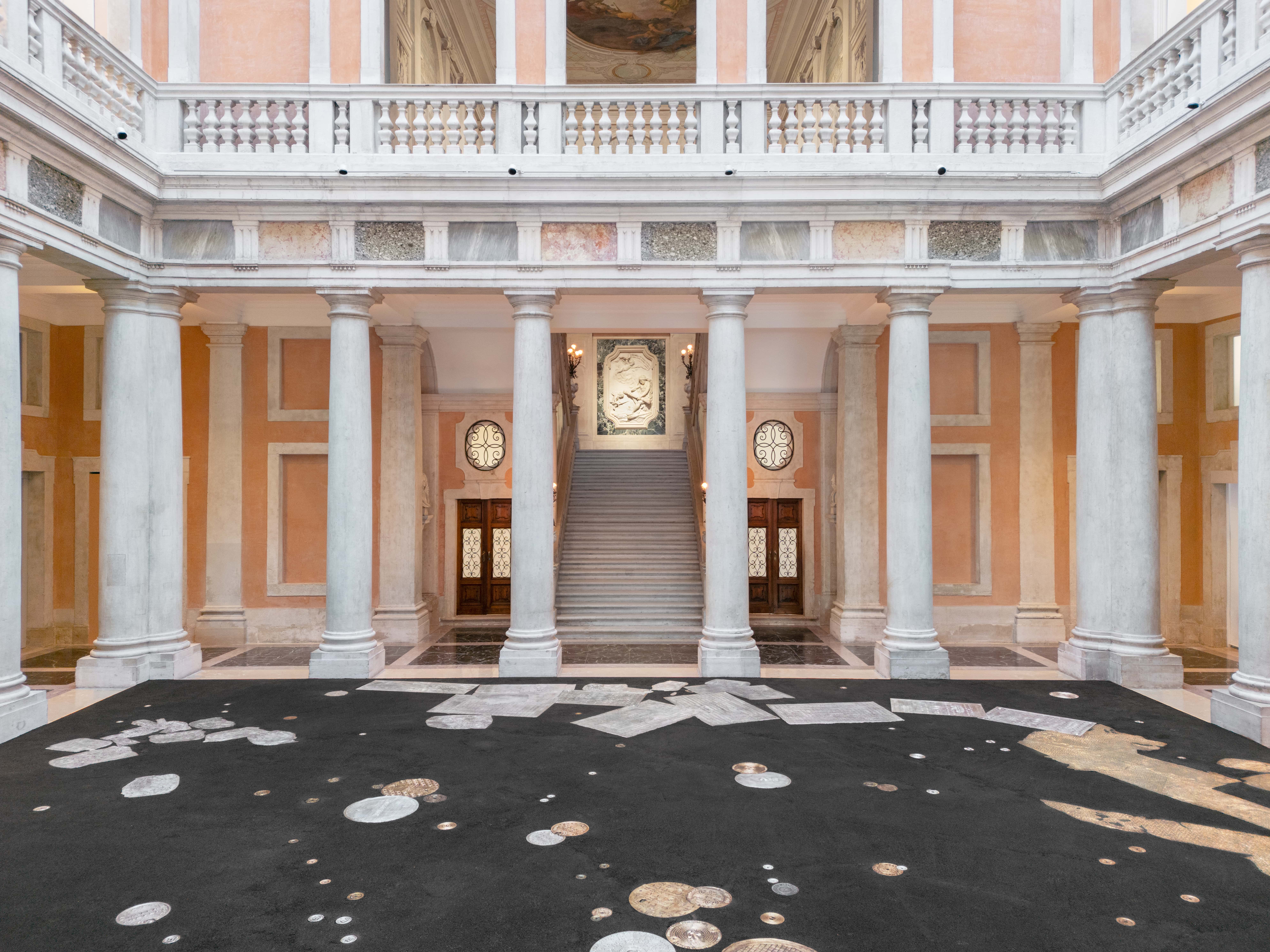 Tatiana Trouvé​, Hors-sol, 2025, Collection of the artist © Tatiana Trouvé, by SIAE 2025. Installation view, “Tatiana Trouvé. The strange Life of Things”, 2025, Palazzo Grassi, Venezia. Ph. Marco Cappelletti and Giuseppe Miotto / Marco Cappelletti Studio 