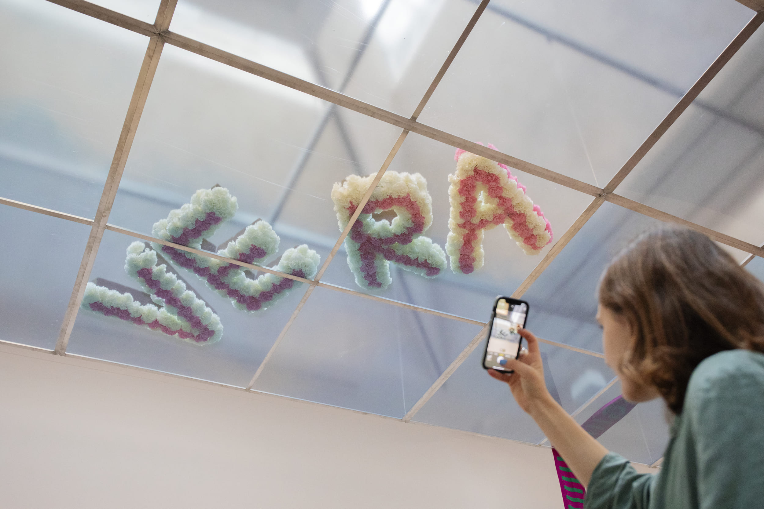 Installation view, Jasleen Kaur’s presentation in Turner Prize 2024 at Tate Britain - © Tate 