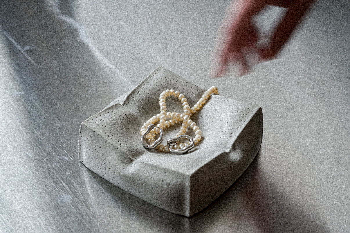 Concrete Pillow Tray cover